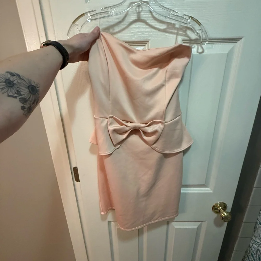 🎀Charlotte Russe Strapless Dress in Soft Pink with Bow size XL - Picture 2 of 4